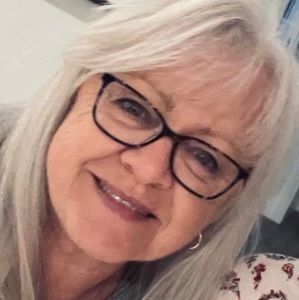 Meet your Posher, Michele